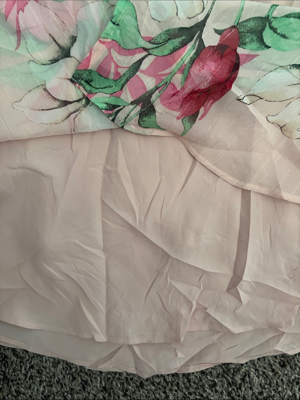White House Black Market Pink Floral Tie-Neck Blouse - Picture 4 of 6